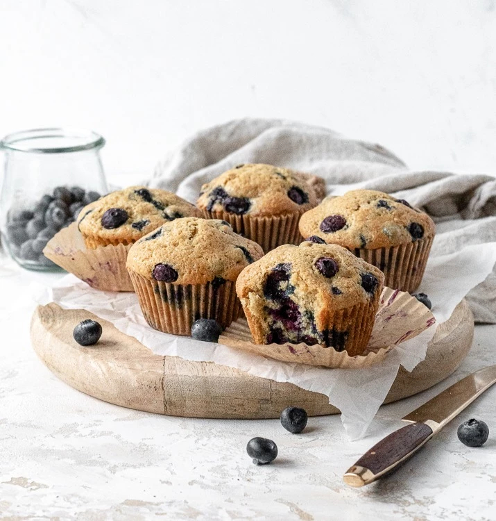 Easy Fluffy Blueberry Muffins