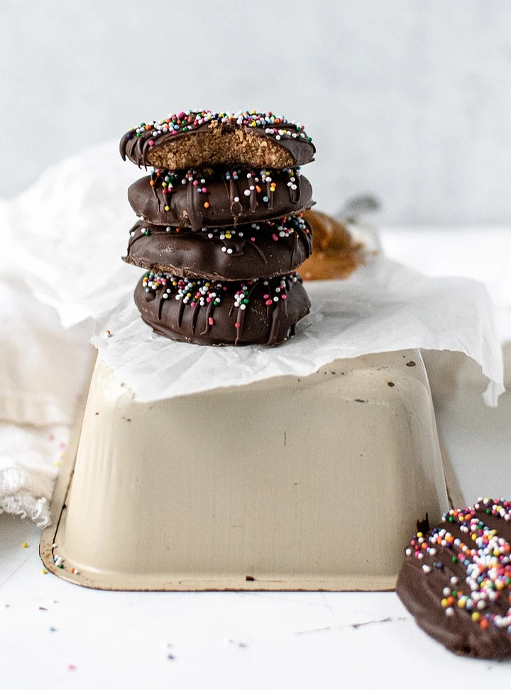 Simple Chocolate Covered Peanut Butter Patties